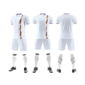 Vêtements de football respirants à séchage rapide personnalisés de haute qualité Maillot de football confortable Chemises et hauts Maillot de football Costume - Product Image 1