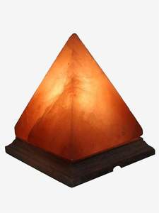 Belle lampe à sel naturelle en forme de cœur Base en bois à glissière lisse Décoration de la maison Triangle Pyramide Forme Sac de traitement raffiné - Product Image 2