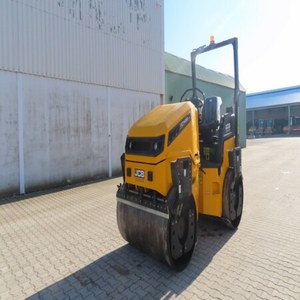 Rouleau compresseur d'asphalte combiné 4 tonnes, rouleau compresseur routier 3 tonnes 5 tonnes, rouleau compresseur à pneus arrière en caoutchouc à vendre - Product Image 1