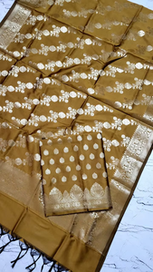 Conjunto de 3 Piezas de Seda Katan Banarasi Tradicional y Moderno para Mujer, Salwar Kurti Sin Costuras, Cómodo para Eventos, Bodas y Fiestas - Product Image 3