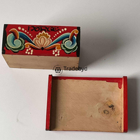 Caja de Madera Artesanal de Alta Calidad Tradebyd, Pintura de Arte Folclórico Europeo, Diseño Personalizado, Caja Decorativa Única para Regalo del Hogar