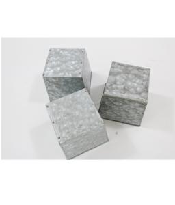 Ensemble de 3 paniers galvanisés à texture carrée pour la jardinière de sol à usage décoratif en métal galvanisé - Product Image 1