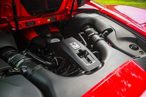 Ferrari F8 Spider 2023, essence, faible kilométrage - Product Image 6
