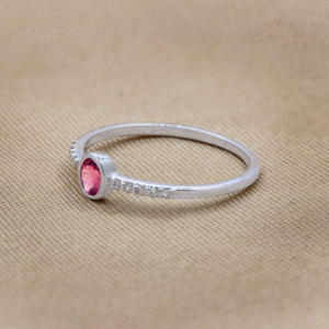 Pierre précieuse de rubis ovale naturel de super haute qualité et bijoux en diamant véritable bague faite à la main en bagues en argent Sterling 925 pour la vente en gros - Product Image 5