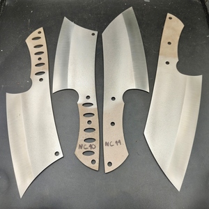 ชุดใบมีดเชฟแบบ Cleaver จำนวน 2 ชิ้น ผลิตจากเหล็กกล้าไร้สนิมผ่านกระบวนการอบชุบความร้อน สำหรับครัว Almazan - Product Image 1