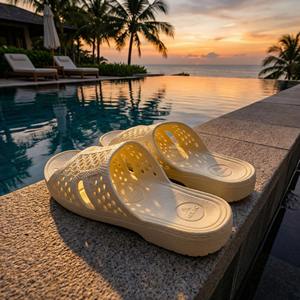 Sandalias Savato de EVA a rayas, cómodas y transpirables, con punta abierta, personalizadas de Vietnam, de goma para todas las estaciones - Product Image 1