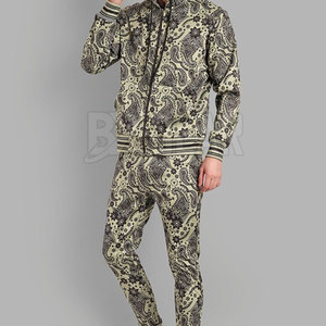 Conjunto de chándal de sublimación para hombre para uso diario en el hogar o paseos al aire libre con tela elástica y ajuste informal - Product Image 4