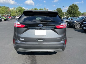 Offre exceptionnelle : Ford Edge SEL AWD d'occasion 2023 - Prêt à être expédié - Product Image 6