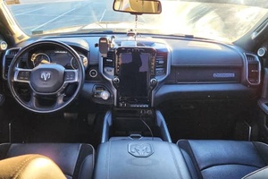 LISTO PARA ENVIAR, RHD/LHD, RAM 2500 CAB 2022, 4X4, MOTOR HEMI V8, TRACCIÓN EN LAS 4 RUEDAS - Product Image 3