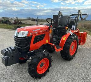 Tractor compacto usado y nuevo Kubota B1161, tractor agrícola con ruedas 4WD - Product Image 1
