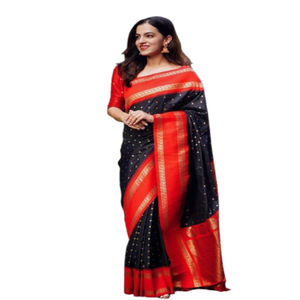 Tissu en soie douce avec tissage Banarasi Zari doré complexe pour les mariages toute l'année, les occasions spéciales - Product Image 1