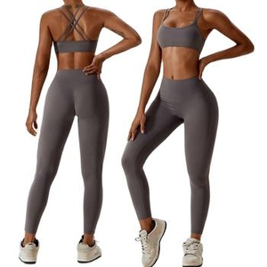 Conjunto de yoga para mujer, sujetador deportivo y leggings sin costuras de spandex, conjunto deportivo de dos piezas para gimnasio, entrenamiento, fitness, ropa con logo personalizado. - Product Image 1