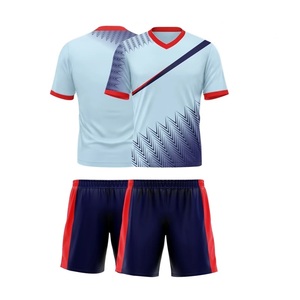Uniforme de football à manches courtes de qualité supérieure avec logo personnalisé imprimé, confortable et respirant, service OEM disponible - Product Image 1