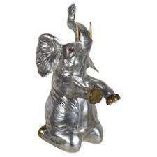 Escultura de Rinoceronte de Metal Grande, una pieza impresionante de fuerza y resistencia. Esta exquisita escultura captura - Product Image 6