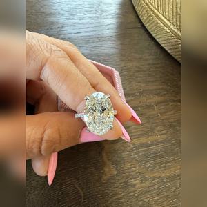 Bague de fiançailles en diamant de laboratoire taille radiant 4,5 carats, clarté VVS1, sertie clos, prix fabricant en gros, achat en vrac - Product Image 2