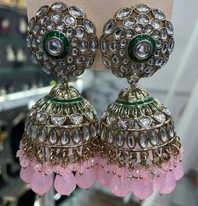 คอลเลคชั่นใหม่ล่าสุดเครื่องประดับอินเดียต่างหู Jhumka Kundan ต่างหูคอลเลกชันใหม่ล่าสุดของผู้หญิงต่างหูมีสไตล์คอลเลกชัน2024 - Product Image 1