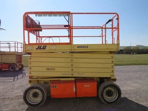 2017 4069LE Scissor Lift Premium Heavy Duty Industrial Equipment Wholesale Supply - Product Image 4