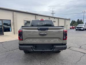 Ford Ranger Lariat 4x4 Lariat 4 portes SuperCrew 5.0 ft. SB 2015 à 2025 – Véhicules d'occasion en promotion - Product Image 6