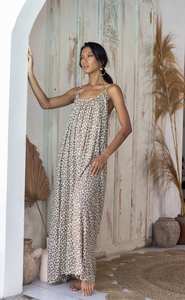 2024 Custom Summer New Arrival Women <b>Dresses</b> High Quality Fashion V-Neck Buttons Ladies Angel Sleeves Sexy Long Casual <b>Dresses</b> - Product Image 2