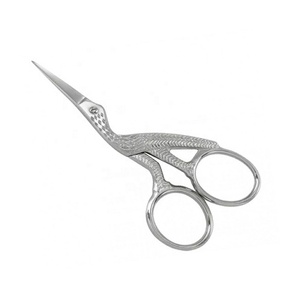 Ciseaux à cuticules Dull Eagle Beauty Care pour droitiers, à lame arrondie et tranchante, en acier au carbone, droits, acceptent la marque OEM, 50 pièces personnalisées - Product Image 1