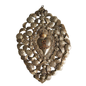 Coeur sacré en métal fini antique suspendu coeur sacré Milagros pour décoration murale cadeau catholique et décoration - Product Image 1