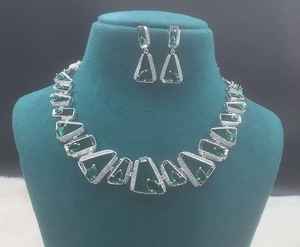 Ensemble de bijoux en laiton pour femmes glamour Mode de luxe élégante avec des diamants américains Cadeau de mariage et de célébration parfait pour elle - Product Image 5