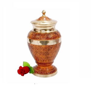 Urna Funeraria de Metal Dorado de Lujo para Adultos con Asas Decorativas, Suministro al por Mayor OEM, Urna Conmemorativa Premium para Cenizas Humanas. - Product Image 2