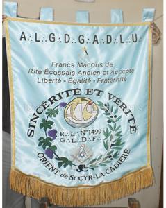 ธงเย็บปักถักร้อย - Product Image 3