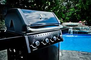 Precio Especial BROIL KING Crown 410, Barbacoa de Gas con 4 Quemadores y 11.4 kW de Potencia, Recomendada para 10 Personas, MOQ de Alto Rendimiento. - Product Image 4