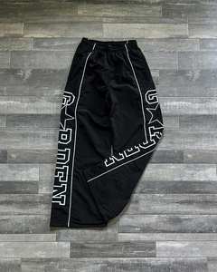 กางเกงวอร์มผ้าไนลอนสำหรับผู้ชายกางเกงวิ่งขาใหญ่ทรงแบ็กกี้น้ำหนักเบาพิมพ์ลายสกรีนผ้าไหมแห้งเร็ว - Product Image 2