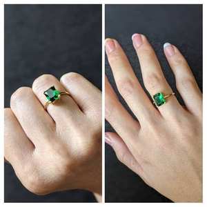 Bague en or jaune massif 14 carats avec pierre précieuse en moissanite taille émeraude, style classique, cadeau d'anniversaire, de mariage ou d'anniversaire - Product Image 5