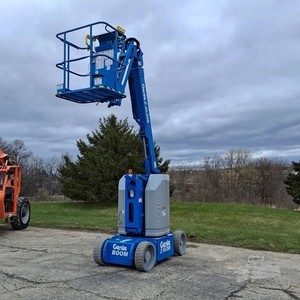 Ascenseur aérien articulé automoteur hydraulique sélecteur de cerises nouvel état moteur diesel alimenté pour l'ascenseur aérien - Product Image 1