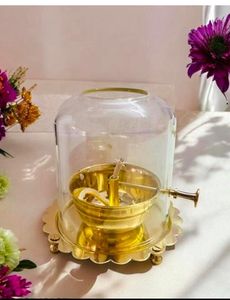 Fer Plaqué Or Grand Cristal Diya Profond Akhand Jyoti Lampe Puja à Huile pour la Décoration Intérieure Cadeau de Retour par Oretrove MHQ TRD PVT LTD - Product Image 4