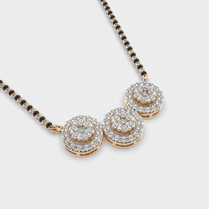 Shubh Diamond Mangalsutra de Stonewels Diseño clásico con delicados detalles en diamantes Oro amarillo para bodas - Product Image 6