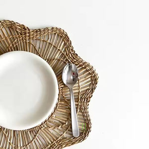 Napperon en jonc de mer bohème Plaques de présentation en rotin Offre Spéciale OEM Set de table en osier de l'usine du Vietnam - Product Image 6