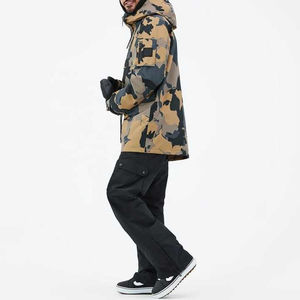 OEM personalizado 2025 fabricantes de camuflaje chaqueta de esquí deportes de invierno impermeable aislado chaqueta de esquí nieve ropa de esquí para los hombres - Product Image 3
