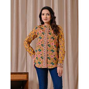 เสื้อครอปท็อปผ้าฝ้ายพิมพ์ลายสีเหลืองเข้มทรงคลาสสิกสำหรับผู้หญิง ไซส์ XS ติดกระดุมด้านหน้า ฟรีไซส์ ระบายอากาศได้ดี - Product Image 1