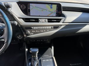 Clean Seminuevo 2019 Lex-us ES 350 Coche de Lujo - Product Image 5