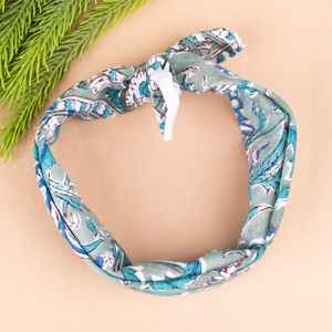 Foulard en coton floral pour femmes, bandana, accessoire de cheveux tendance, cadeau pour elle - Product Image 2