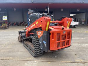 รถตักล้อยาง Kubota SVL 95-2 มือสอง พร้อมเครื่องยนต์ดีเซล Kubota ระบบ PLC และมอเตอร์ ประสิทธิภาพสูง ประหยัดน้ำมัน - Product Image 6