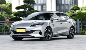 Sedán Híbrido Enchufable Usado 2024, Caja de Cambios Automática, Asistente de Conducción Inteligente, Interior y Exterior Impecables, Suministrado desde Japón - Product Image 5