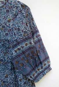 Vestido de manga 3/4 para mujer con cuello en V de color informal con estampado de bloque de mano de algodón con estampado hermoso de último diseñador a la venta - Product Image 4