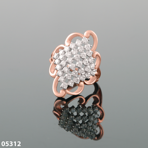 Anillo de Compromiso con Diseño Delicado, Forma Elegante, Diamante Cultivado en Laboratorio Certificado para Fiestas y Aniversarios, 18k - Product Image 6