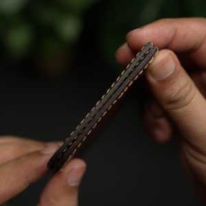 Non. Portefeuille fin en cuir véritable 89 Slim Bifold (Buck Brown) fait main avec garantie de 5 ans - Product Image 1