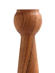 Paire de bougeoirs sculpturaux en bois naturel, bois dur, formes lisses tournées, accents de décoration intérieure rustiques et minimalistes - Product Image 2