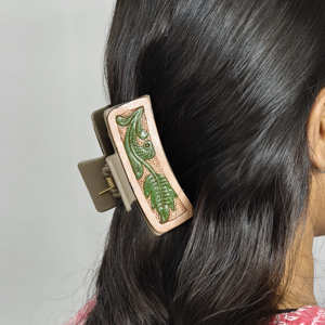 Accesorios para el Cabello de Mujer Vintage Personalizados, Nuevo Diseño, Diseño de Hoja en Cuero Repujado a Mano, Pinzas para el Cabello de Cuero Genuino de Alta Calidad - Product Image 3