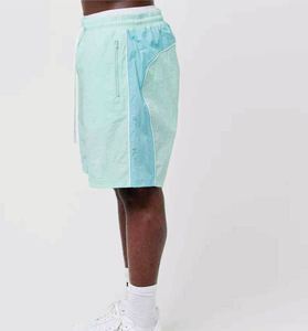 Custom High Street Men's Board Surf Swim Trunks Nuevo diseño Hawaiian Beach Print Beach Shorts con bolsillos - Product Image 3