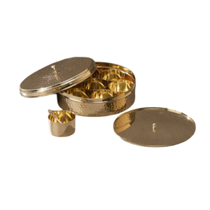Contenedor de Especias de Latón con Acabado Dorado, Diseño Masala Dabba, Apto para Alimentos, Apilable, Desmontable, con Diseño Martillado - Product Image 6