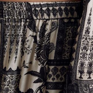 Costume Palazzo en mousseline imprimé mixte noir avec travail Resham Vente en gros de vêtements ethniques pour femmes Usine de vêtements OEM Fournisseur en vrac Mode - Product Image 6