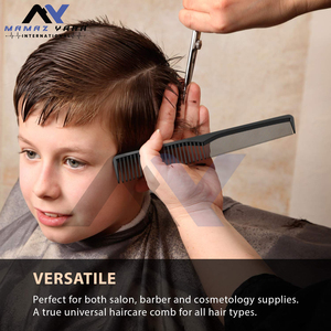 Peine de estilismo profesional de 7 pulgadas de fibra de carbono negro antiestático resistente al calor peine todo el cabello fino diente ancho - Product Image 2